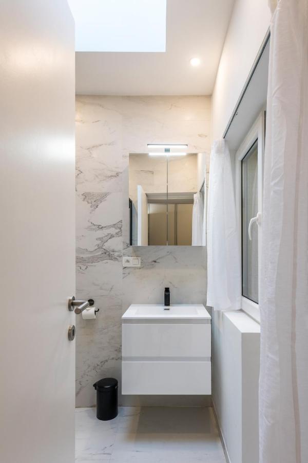 Beautiful Appartment In The Heart Of Антверпен Екстериор снимка