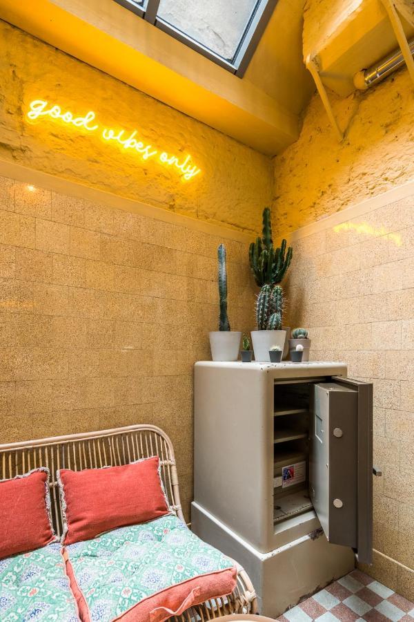 Beautiful Appartment In The Heart Of Антверпен Екстериор снимка